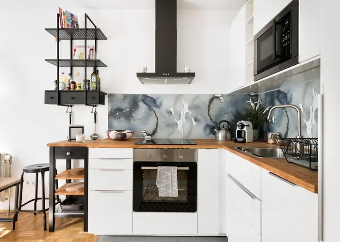 Your Cozy * 12 Min To Center Apartment *